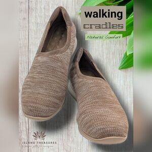 Walking Cradles Dorsey Tan Slip-On Sneakers Size 11  EVA*lution Cushion Insole